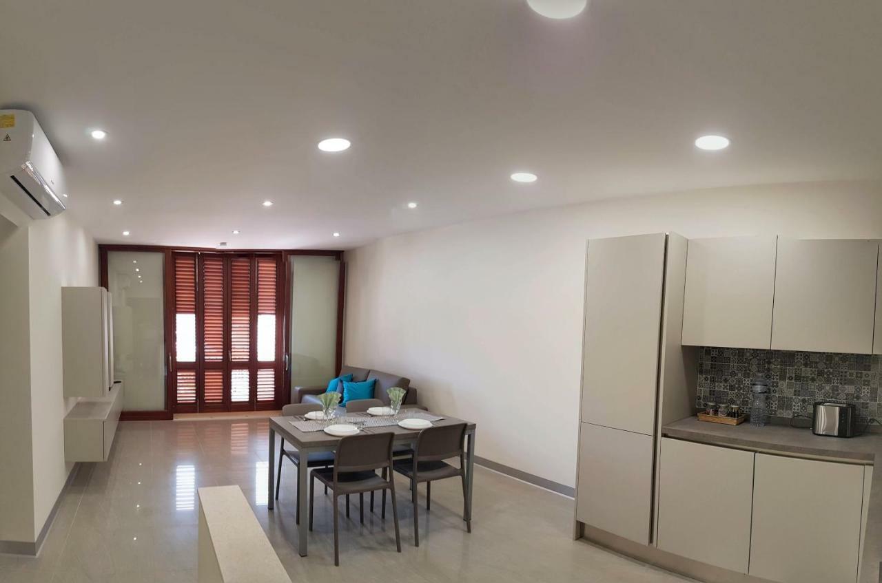 Fort Cambray Apartment With Spectacular Sea Views Mgarr Екстер'єр фото